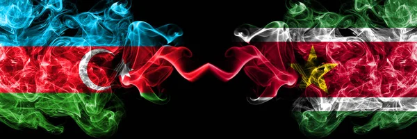 Azerbeidzjan Azerbeidzjan Suriname Surinaamse Rokerige Mystieke Vlaggen Naast Elkaar Geplaatst — Stockfoto