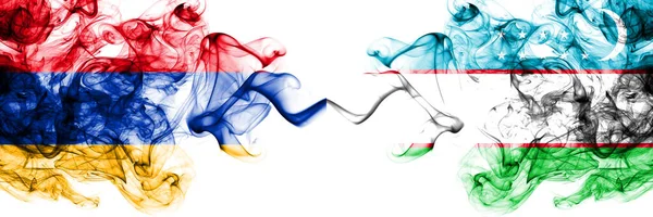 Armenia Uzbekistán Banderas Místicas Ahumadas Colocadas Lado Lado Banderas Humo —  Fotos de Stock