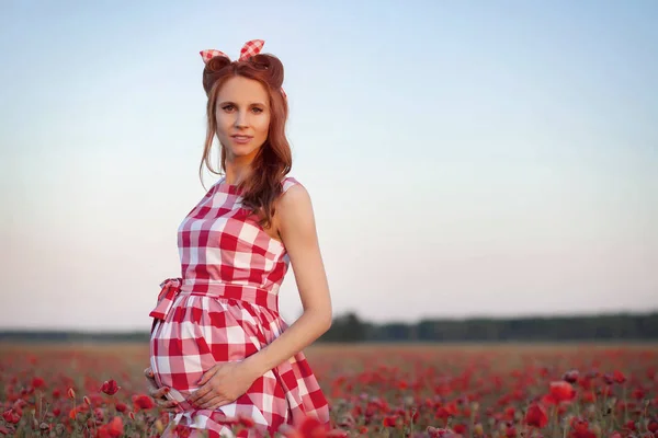 Cute Young Woman Waiting Baby — Stock Photo, Image