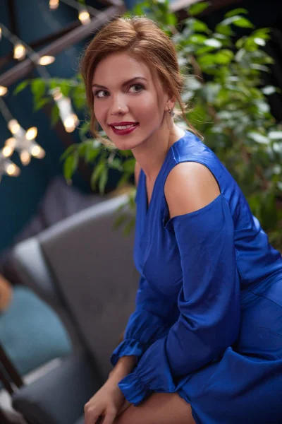 Beautiful Young Woman Celebrating Christmas — Stock Photo, Image