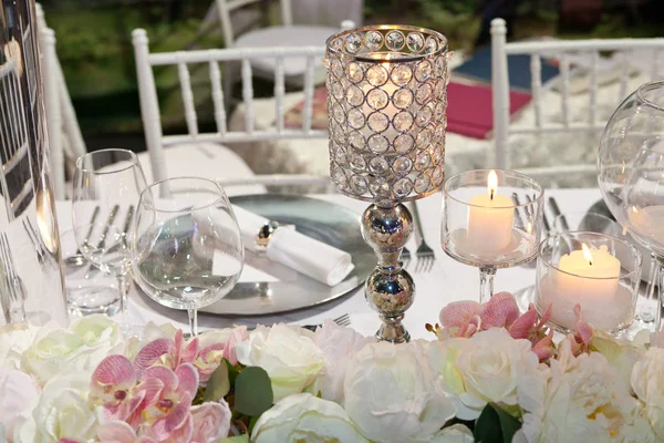 Tabulka Pro Akci Party Nebo Svatební Hostinu Luxusní Elegantní Stůl — Stock fotografie