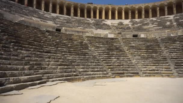 Utsikt över gamla antika amfiteater — Stockvideo