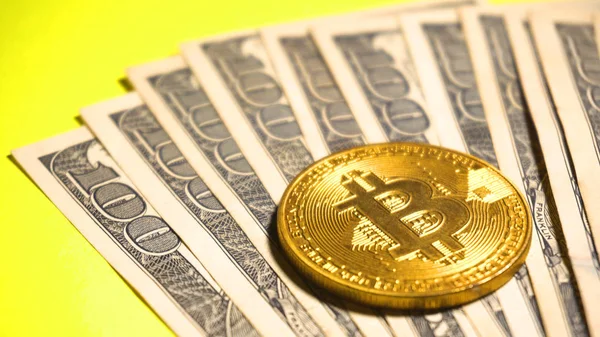 Dollars money with crypto currency digital bitcoin — Stock Photo, Image