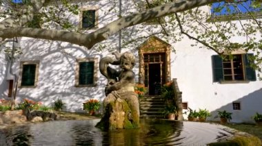 Jardines de Alfabia. Alfabia botanik bahçeleri, Mallorca, Balear adaları, İspanya Veranda. Gimbal atış, 4k