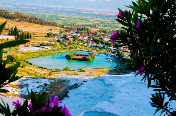 Krásný Výhled Jezero Velmi Známé Turistické Destinace Turecku Pamukkale — Stock fotografie