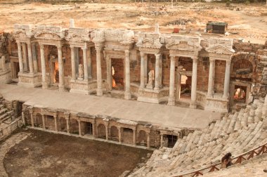 Pamukkale, Türkiye'de ünlü ve çok güzel amfi