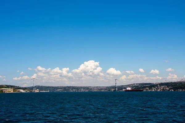 Famoso Ponte Bosphorus Dalla Distanza Nella Città Istanbul — Foto Stock