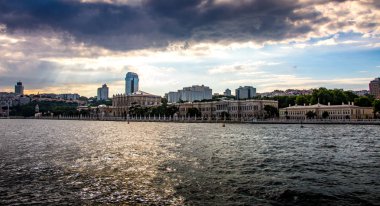 Güzel tarihi Sarayı Dolmabahçe Istanbul boğaz sahil