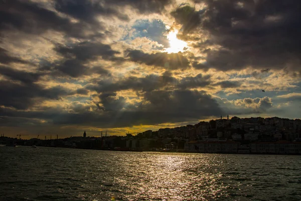 Puesta Sol Sobre Parte Karakoy Ciudad Estambul Turquía — Foto de Stock