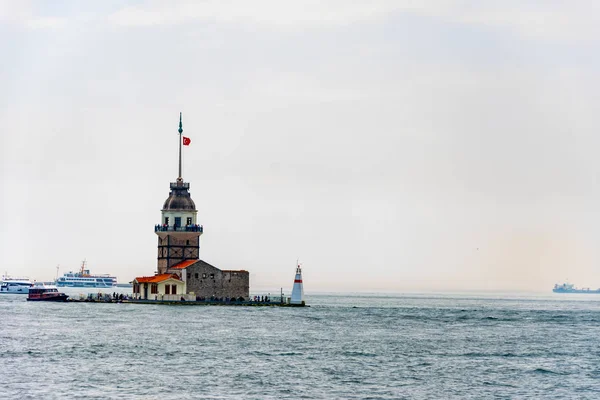 Famous Kiz Kulesi Tower Foggy Day Incity Istanbul — Stock Photo, Image