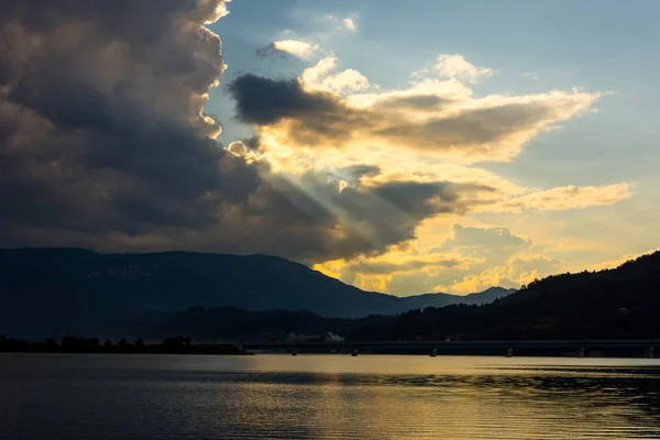 Krásné Jezero Jablanicko Jeden Slavných Cíle Navštívit Vychutnat Bosně Hercegovině — Stock fotografie
