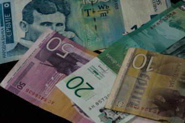 Kağıt para Sırbistan ülkede kullanılan bir Dinarı