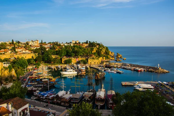 Türkiye 'de Antalya kentinde kuleden deniz güzel manzarası, 11Mayıs 2018