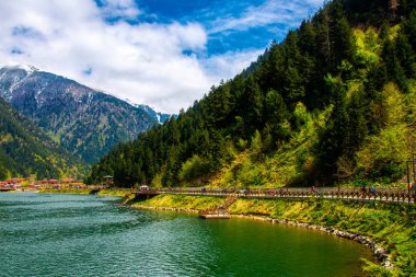 Trabzon kentinde Uzungöl 'in muhteşem manzarası, 22 Nisan 2018 