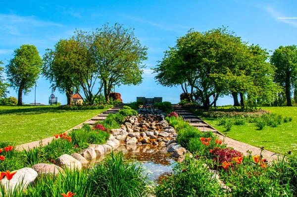 El hermoso paisaje del parque Pildammsparken en la ciudad o Imagen de archivo