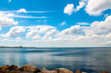 Kopenhag ve Malmö şehirleri arasında Oresund köprü 