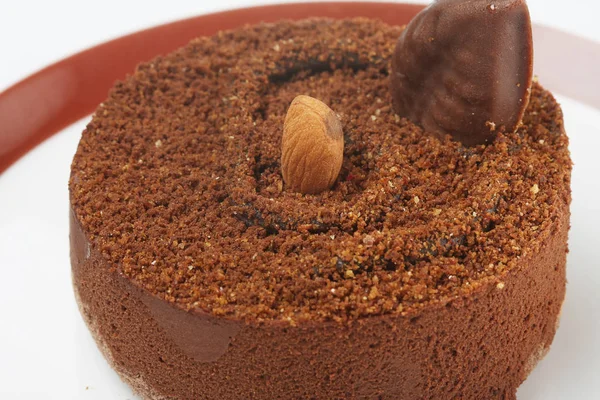 Koyu çikolata kek kapatıyoruz — Stok fotoğraf