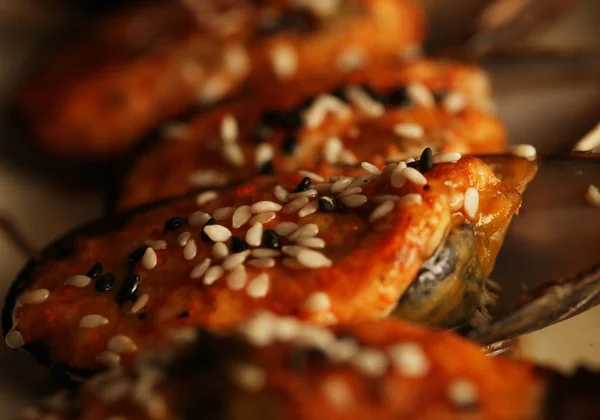 Delicious baked mussles — Stock Photo, Image