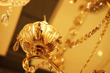 tavan lambalar, avizeler mağaza closeup içinde