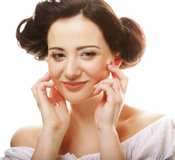 Vacker hälsa kvinna ansikte med ren renhet hud — Stockfoto