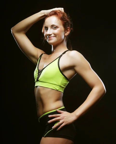 Genç fitness kadını — Stok fotoğraf