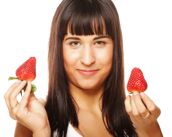 Belle femme souriante heureuse à la fraise — Photo