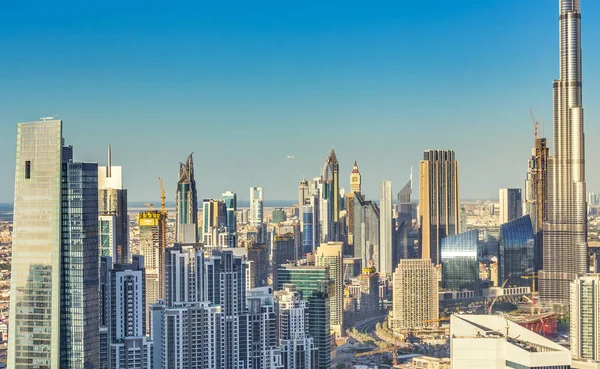 Luftaufnahme Von Wolkenkratzern Dubai Vereinigte Arabische Emirate Spektakuläre Stadtsilhouette — Stockfoto