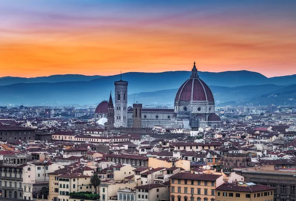 Floransa Santa Maria Del Fiore Katedrali Talya Gün Batımında Doğal — Stok fotoğraf