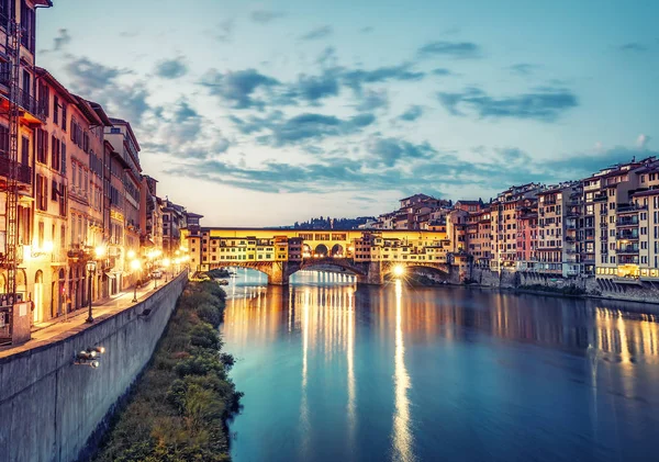 Nascer Sol Sobre Ponte Vecchio Florença Itália Dia Verão Fundo — Fotografia de Stock