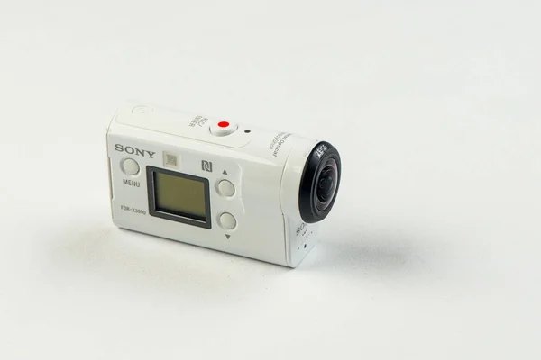 Rosja. Khabarovsk. Kwietnia 2018: Sony fdrx 3000 działania aparatu na białym tle — Zdjęcie stockowe