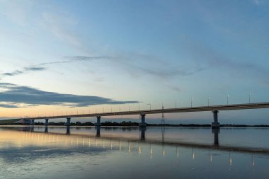 Rusya köprüde Big Ussuri Island yakınındaki Habarovsk, Rusya Federasyonu