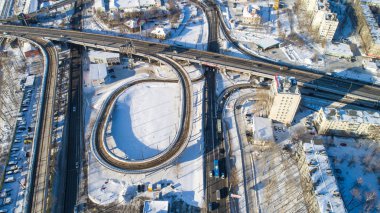 Khabarovsk yol kavşağı. üstten görünüm. dron tarafından alınan. umudu Ekim 60 yıl .
