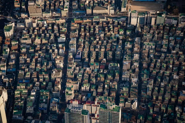 Vista aérea del paisaje urbano de Seúl, Corea del Sur. Vista aérea Torre Lotte en Jamsil. Vista de Seúl con río y montaña. Ciudad de Seúl skyline, Vista aérea de Seúl — Foto de Stock