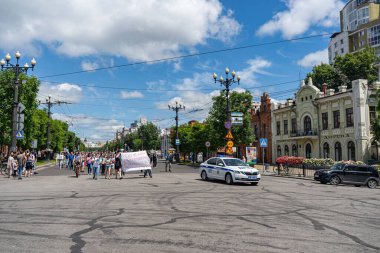 KHABAROVSK, RUSSIA - 11 Temmuz 2020: Furgal Sergey Ivanovich. Khabarovsk bölgesinin valisini desteklemek için grev.