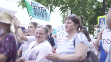 KHABAROVSK, RUSSIA - 18 Temmuz 2020: Furgal Sergey Ivanovich. Khabarovsk bölgesinin valisini desteklemek için grev.