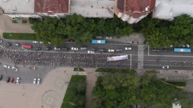 KHABAROVSK, RUSSIA - 25 Temmuz 2020: Furgal Sergey Ivanovich. Khabarovsk bölgesinin valisini desteklemek için grev. Yukarıdan görünüm