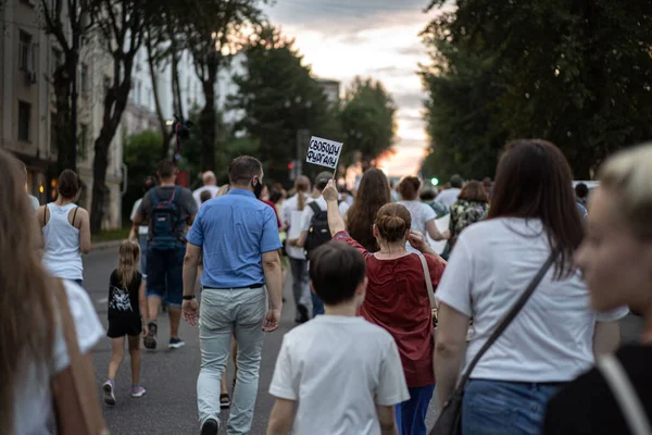 KHABAROVSK, RUSSIA - 25 Ιουλ 2020: Furgal Sergey Ivanovich. Picket προς υποστήριξη του κυβερνήτη της περιοχής Khabarovsk. η θέα από την κορυφή — Φωτογραφία Αρχείου