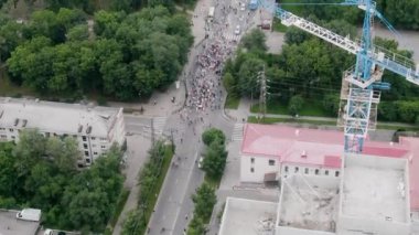 KHABAROVSK, RUSSIA - 25 Temmuz 2020: Furgal Sergey Ivanovich. Khabarovsk bölgesinin valisini desteklemek için grev. tepeden görünüm