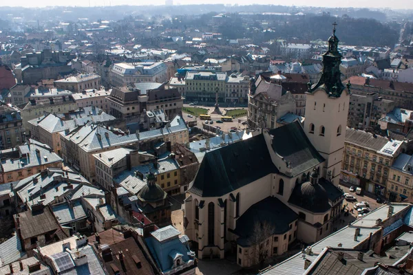 Vista Início Primavera Nos Edifícios Catedrais Lviv Capital Cultural Ucrânia — Fotografia de Stock