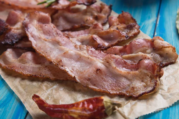 Fatias de bacon frito — Fotografia de Stock