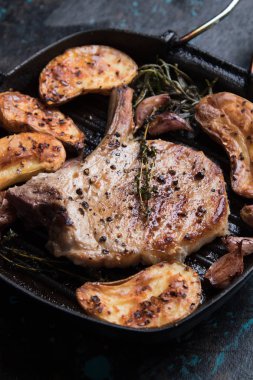 Mükemmel domuz fileto pirzola biftek