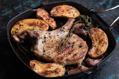 Mükemmel domuz fileto pirzola biftek