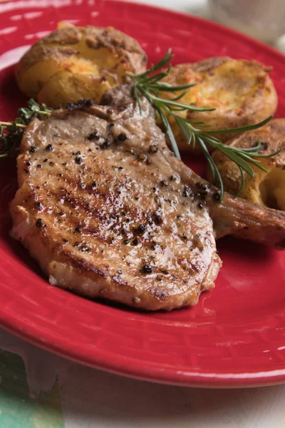 Perfekte Schweinelende Kotelett Steak — Stockfoto