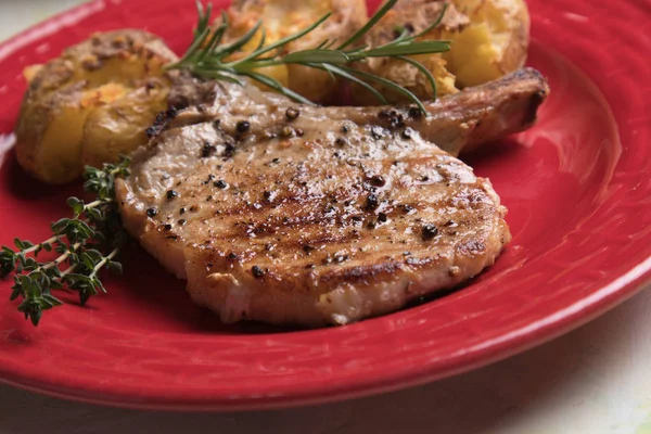 Tökéletes sertés karaj szelet steak — Stock Fotó