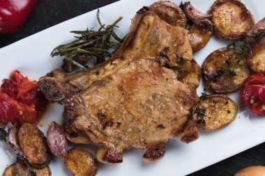 Mükemmel domuz fileto pirzola biftek