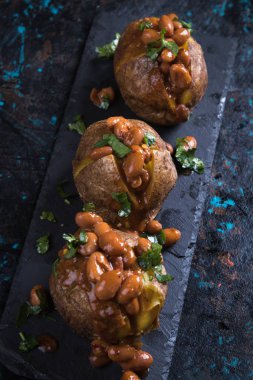 Ceket patates ile refried beand