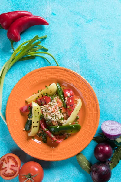 Pimientos rojos, verdes y amarillos a la plancha —  Fotos de Stock