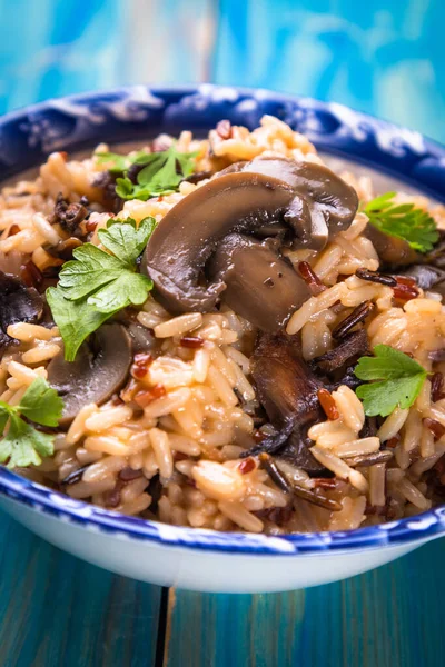 Risotto Riso Cotto Con Funghi Verdure — Foto Stock