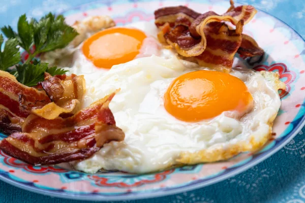 Sunny Side Fried Eggs Bacon Plate — Stock Photo, Image