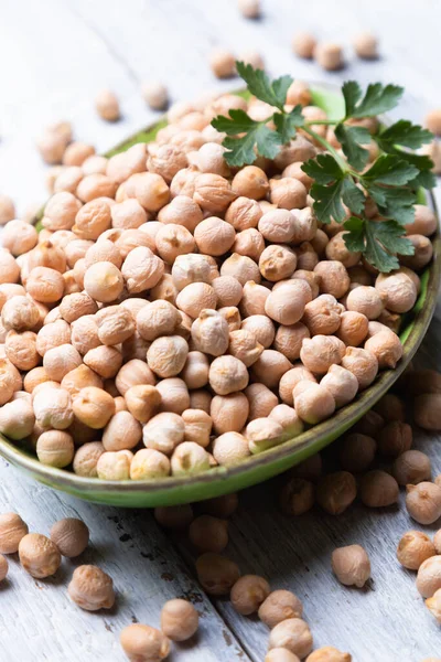 Droge Kikkererwten Garbanzo Bonen Keramische Kom Gezond Voedselingrediënt — Stockfoto